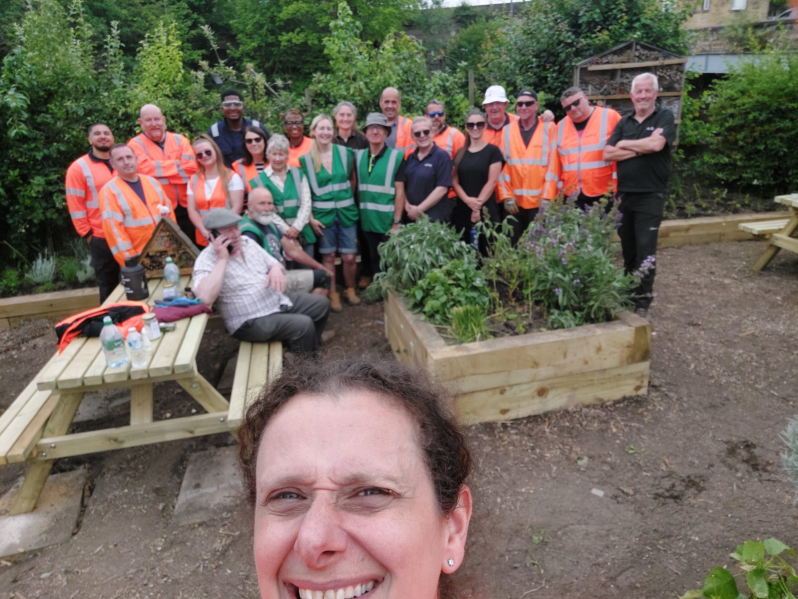 Head of HSEQ, Liz Groundland, with Avove HSEQ team, helping out at Bridge End community initiative.